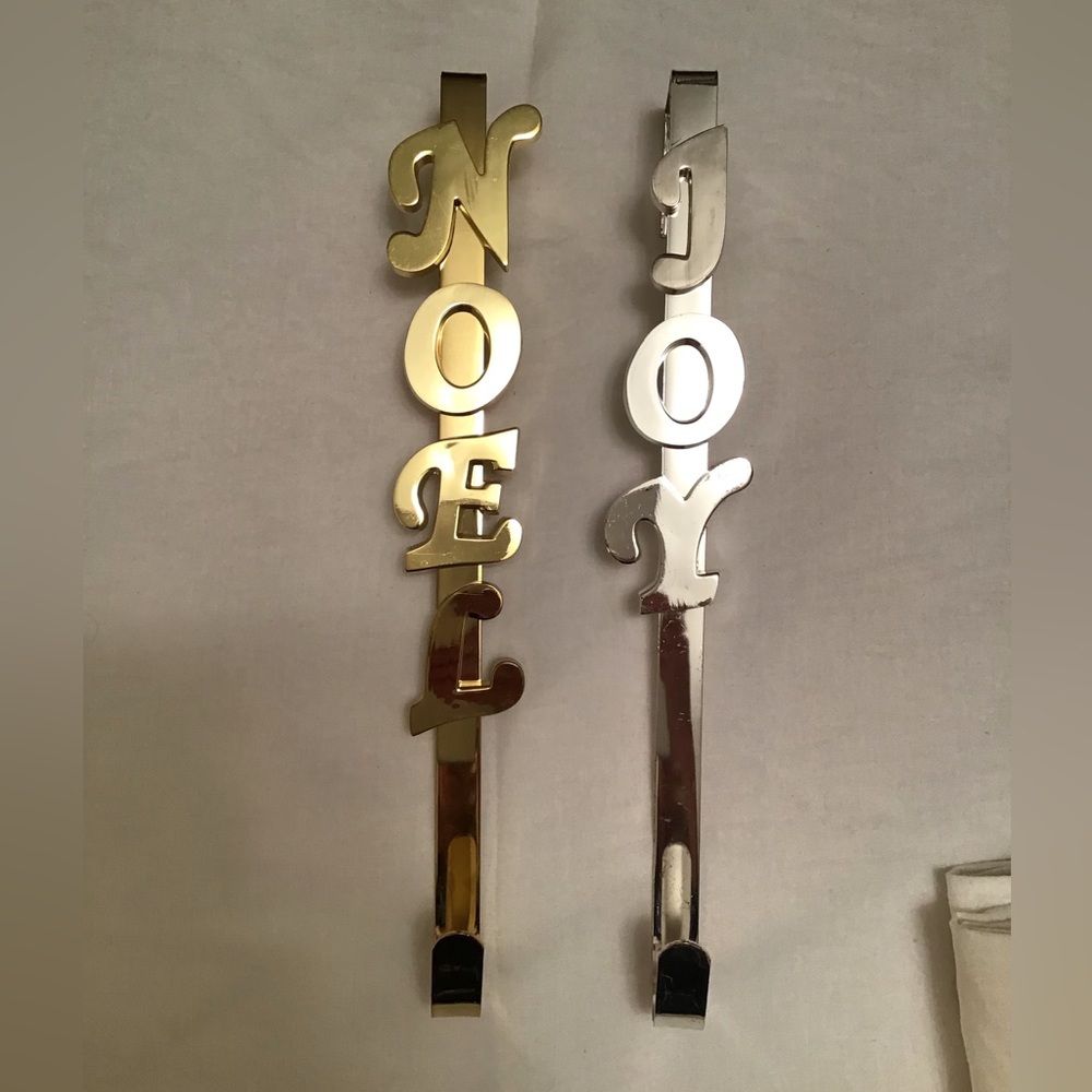 Gold and Silver Holiday Wreath Hangers